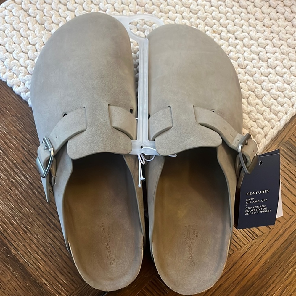 Universal thread clog
